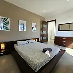 Malta Unique Penthouse Spacious Terrace-sleeps 8