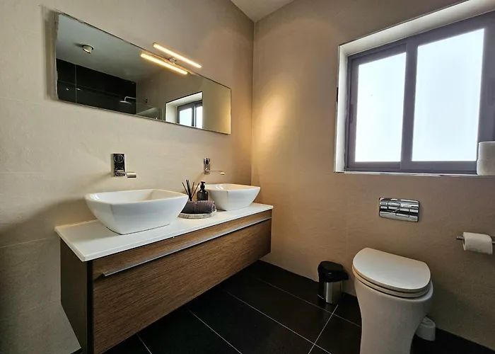 Malta Unique Penthouse Spacious Terrace-sleeps 8 Mgarr