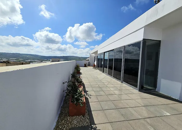 Malta Unique Penthouse Spacious Terrace-sleeps 8 Mgarr